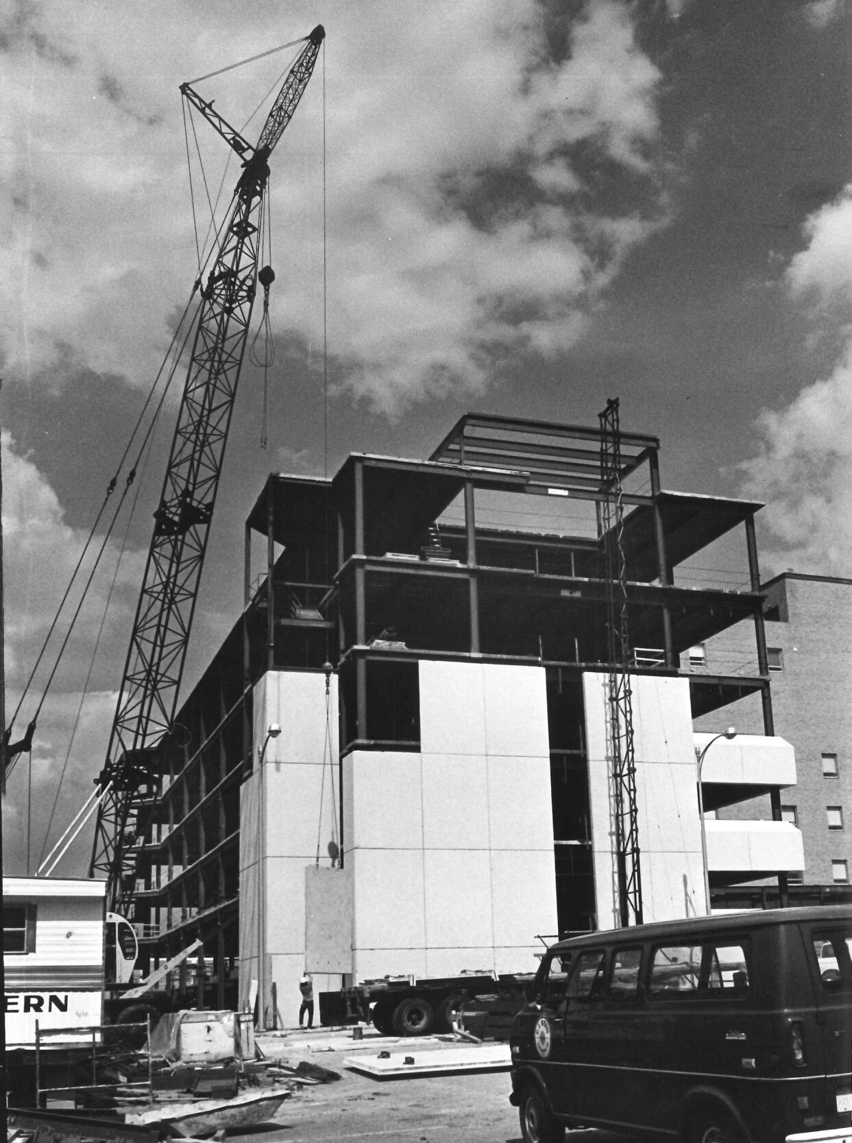 WESLEY LONG 1975 a.jpg